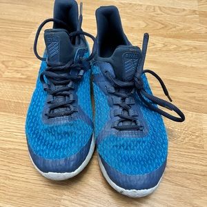 Youth size 6 Nike sneakers